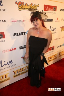 ynotcams2018_redcarpet257 